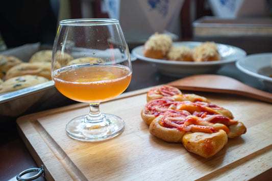 What is the relationship between alcohol and calories?